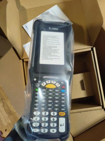 Zebra MC930B-GSEDG4RW Barcode Handheld Mobile Computer Data Terminal Collector PDA 53 Key Gun Grip 2D Imager Android 10